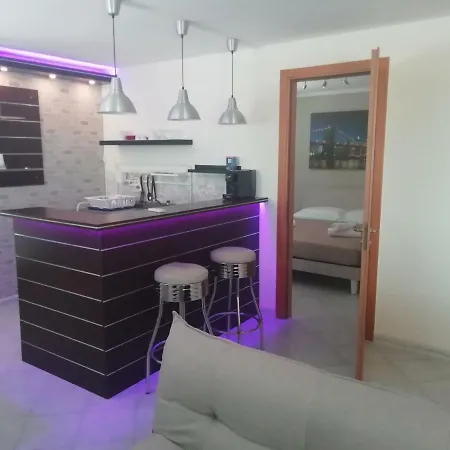 Marlen's House 펜션 *