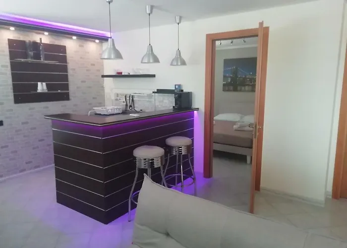 Marlen's House 펜션 *